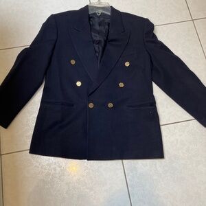 Beautiful boys sports jacket. 100% wool. Size 16.